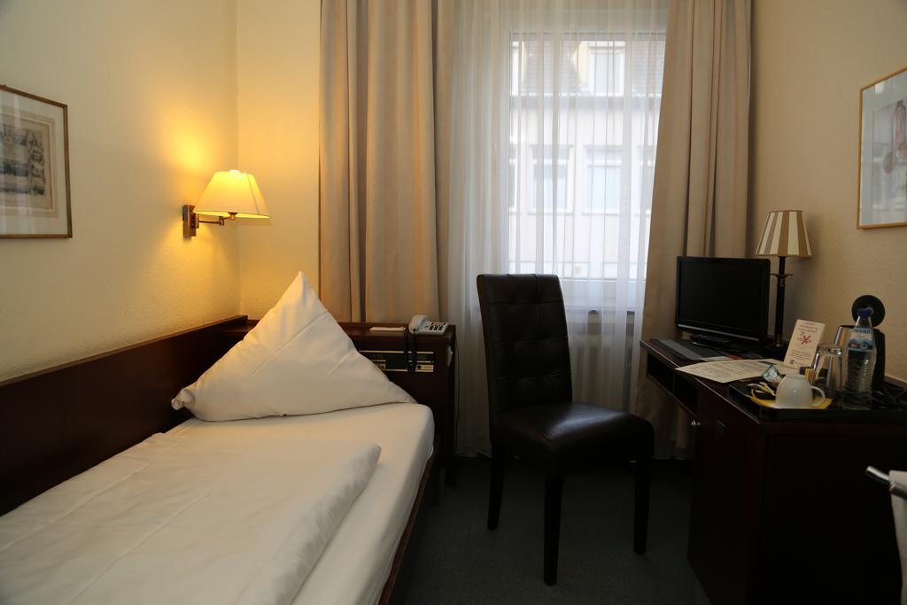 Hotel Loehndorf 본 객실 사진