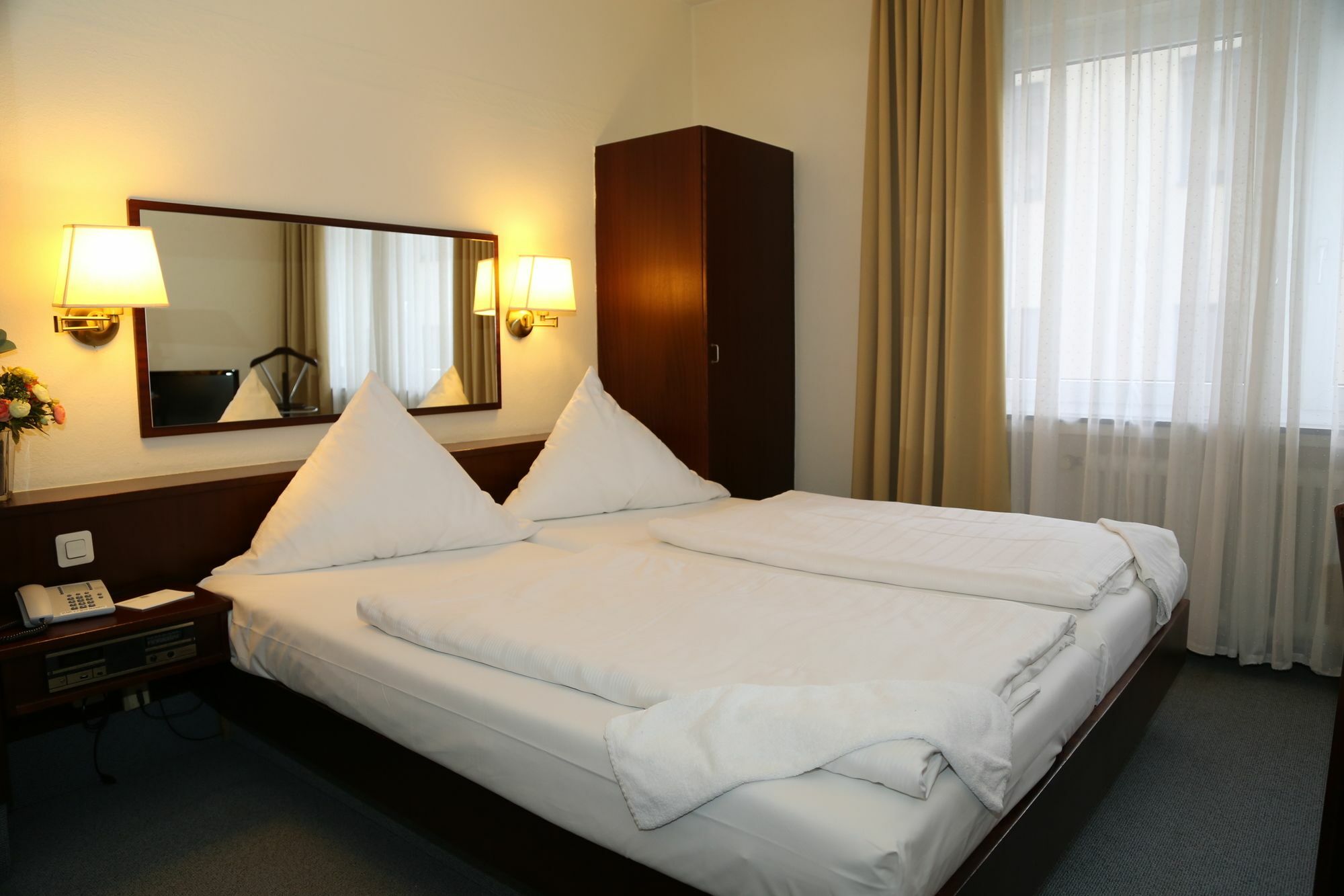 Hotel Loehndorf 본 외부 사진